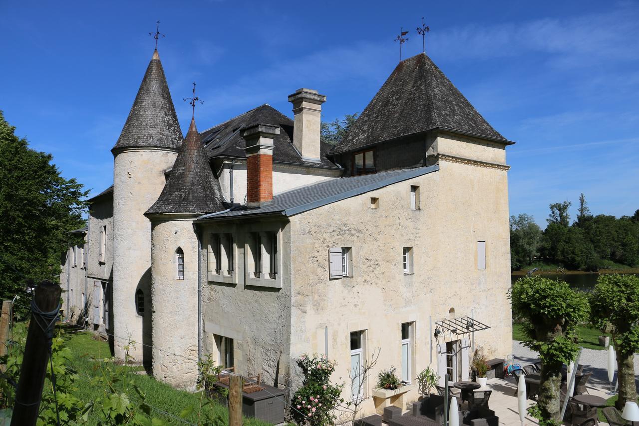 Chateau De Courtebotte Saint-Jean-de-Blaignac Exterior photo